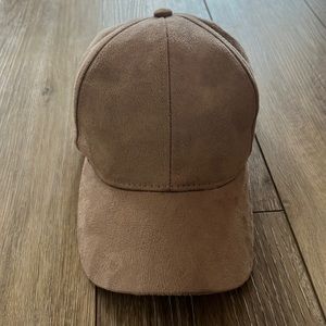 Women’s H&M suede hat